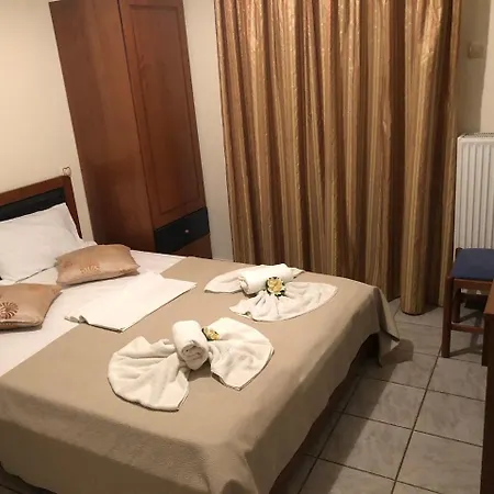 Karagianni 3*