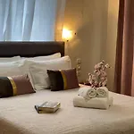 فندق Karagianni 3*