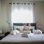 Karagianni 3*