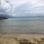 Karagianni 3*