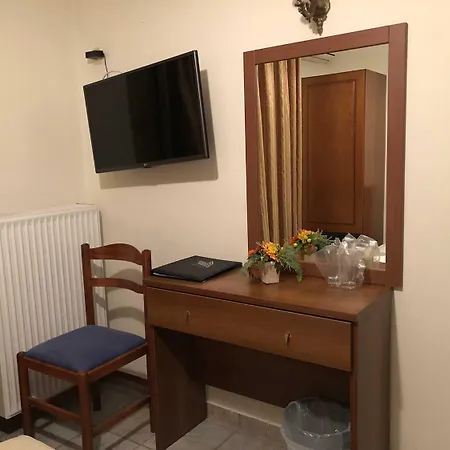 Karagianni 3*