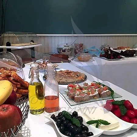 Karagianni 3*